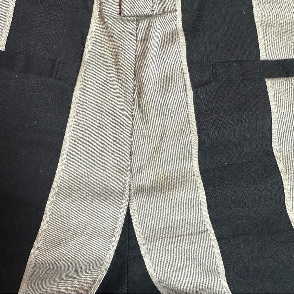Alice + Olivia Striped High Waist Shorts Black & Gray Size 4 - Picture 10 of 10